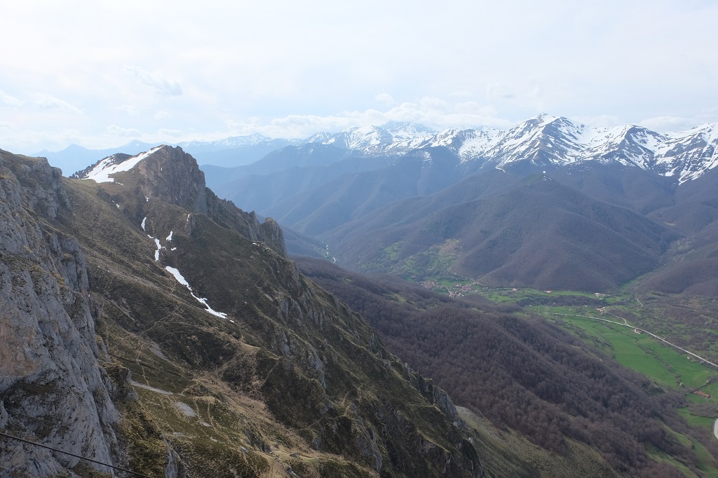 Blick von der Bergstation Fuente Dé nach Kantabrien